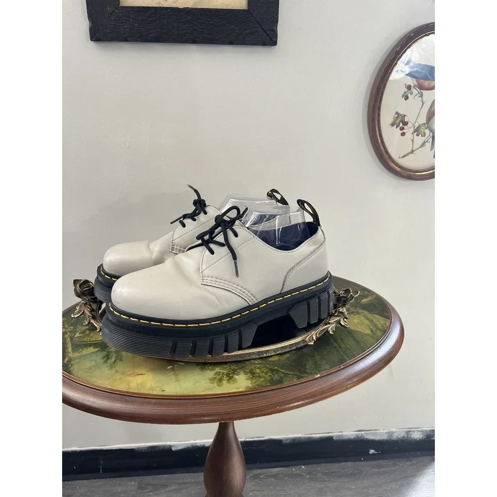 Dr. Martens White Leather Oxford Platform Chunky Lug Sole Shoes Size 10
